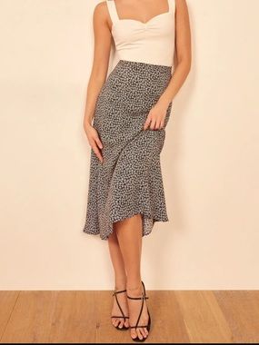 Reformation bea skirt size 8